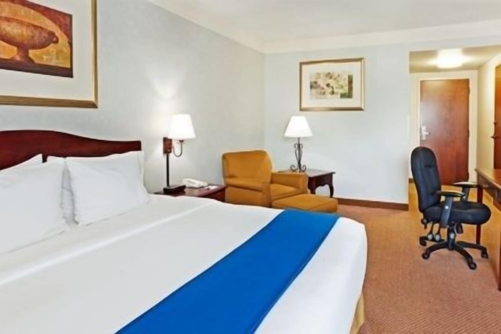 mountain inn and suites