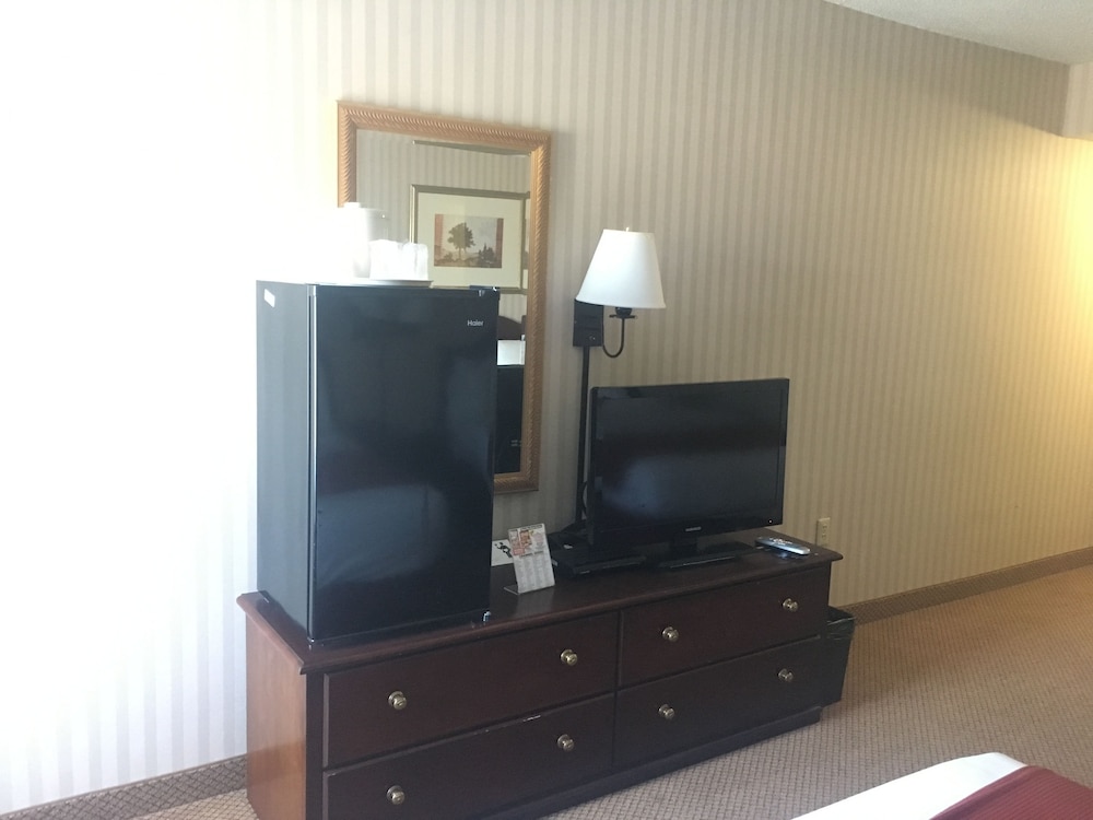 mountain inn and suites