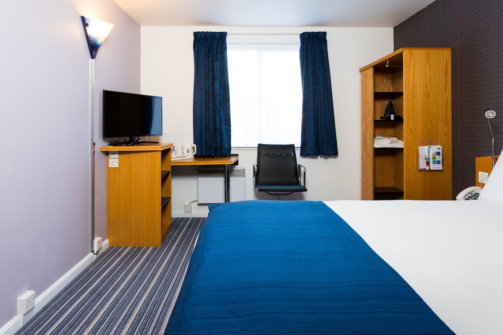 holiday inn express southampton west by ihg