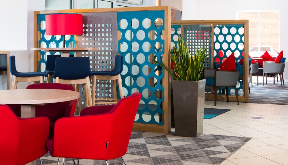 holiday inn express southampton west by ihg