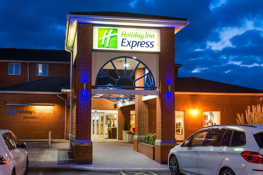 holiday inn express southampton west by ihg