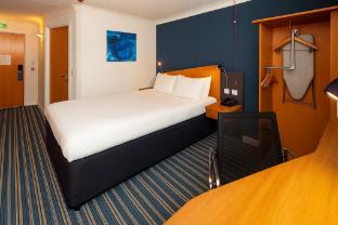 holiday inn express southampton west by ihg