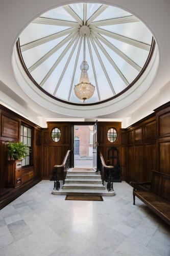 winchester royal hotel