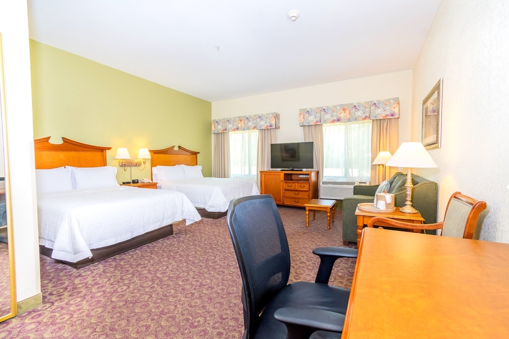 hampton inn and suites college station