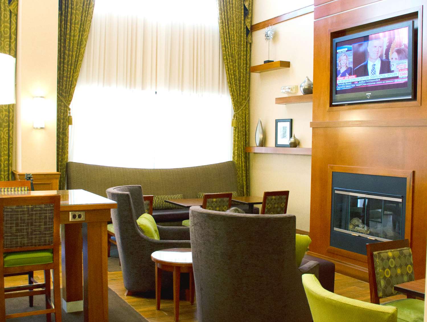 hampton inn and suites college station