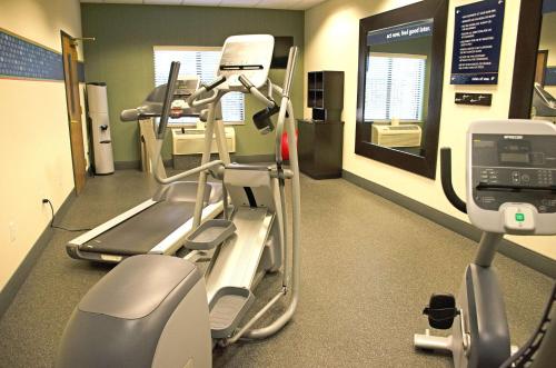 hampton inn and suites college station