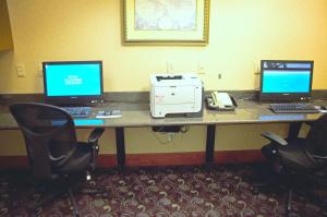 hampton inn and suites college station