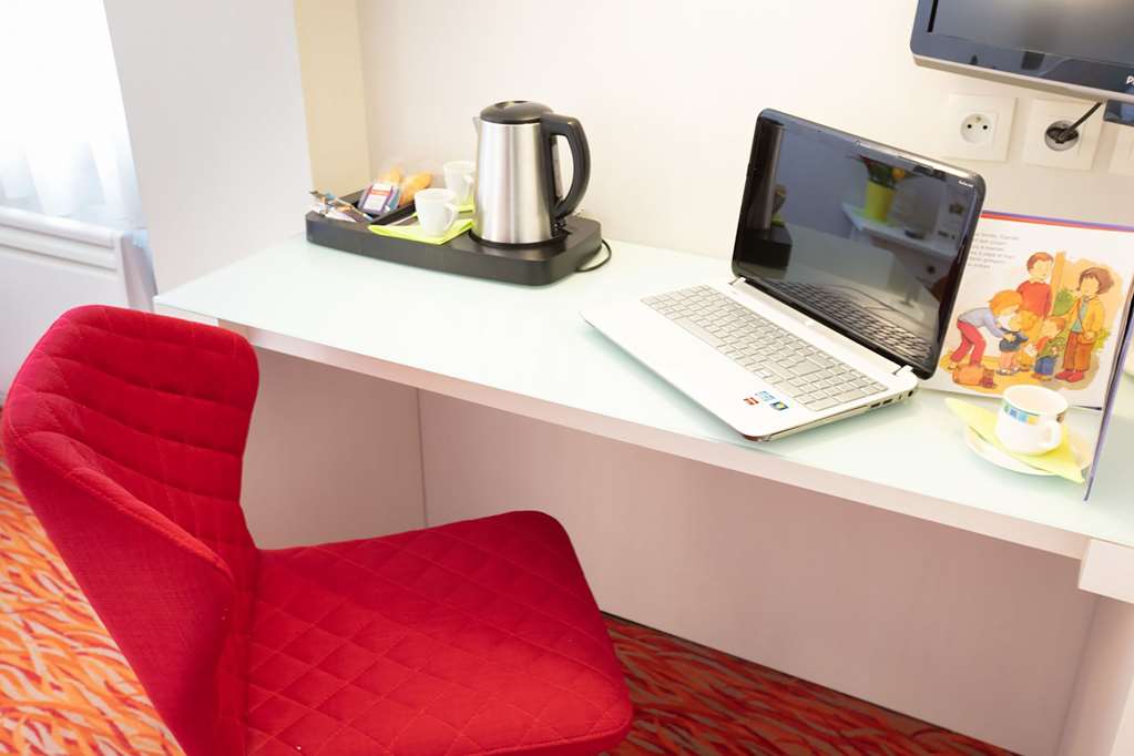 kyriad toulouse blagnac airport