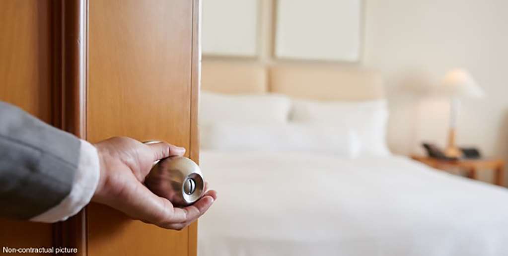 kyriad toulouse blagnac airport