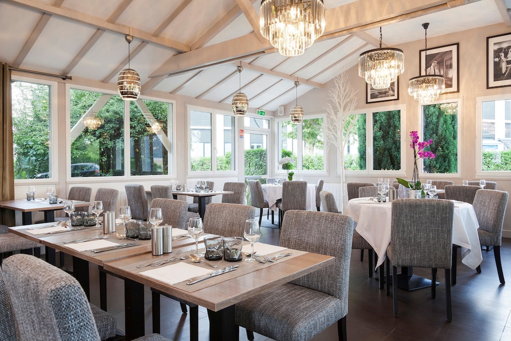 Hotel Acadie Les Ulis,,3 star