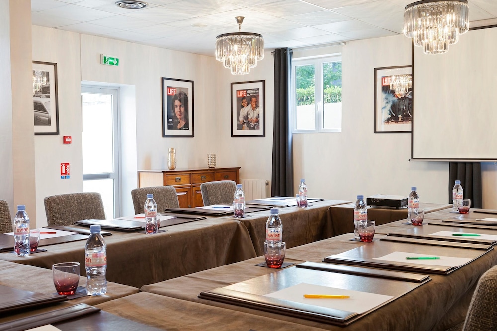 Hotel Acadie Les Ulis,,3 star