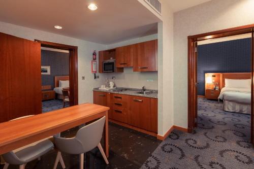 holiday inn kuwait an ihg hotel