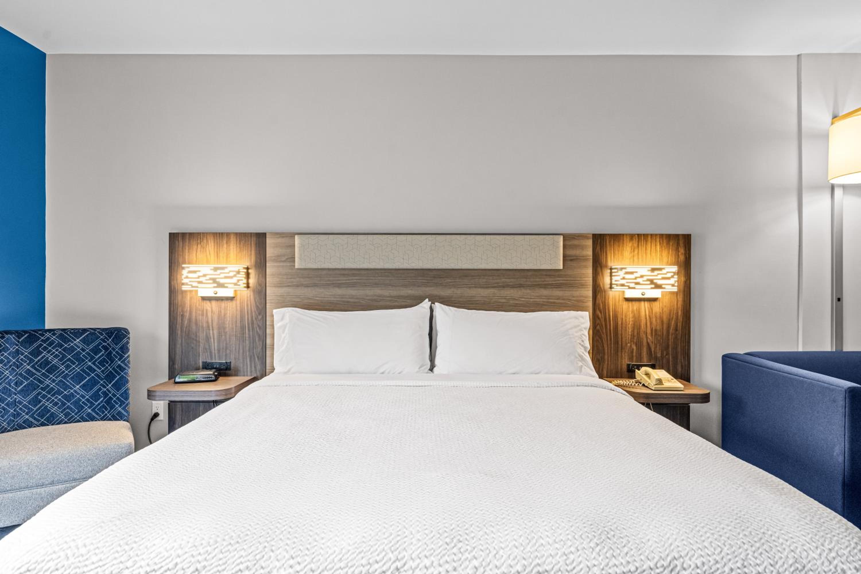 holiday inn express hotel and suites carneys point by ihg