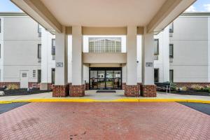 holiday inn express hotel and suites carneys point by ihg