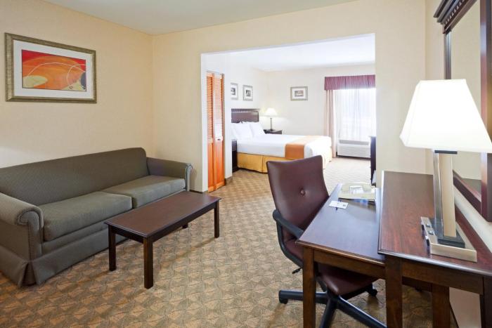 holiday inn express hotel and suites carneys point by ihg