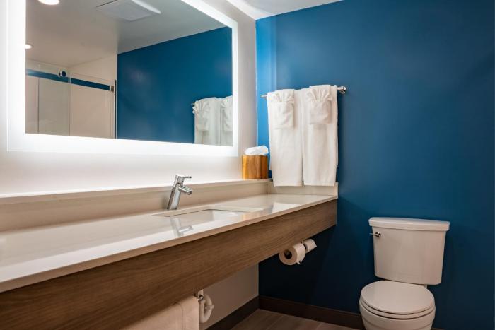 holiday inn express hotel and suites carneys point by ihg
