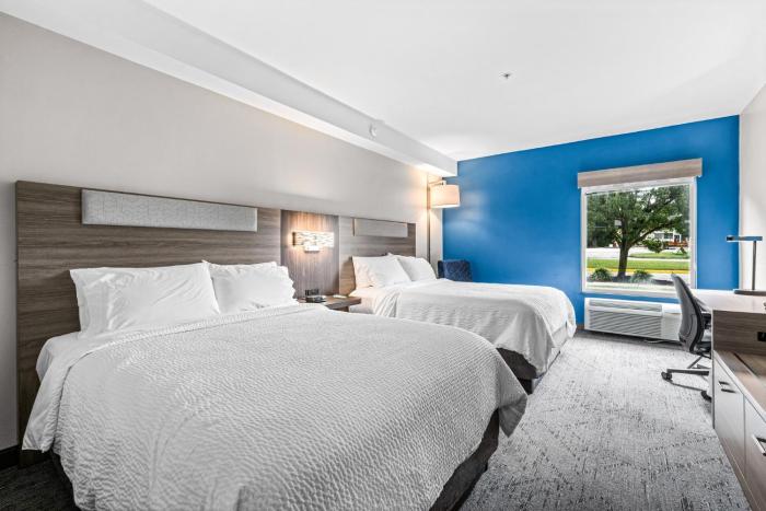 holiday inn express hotel and suites carneys point by ihg