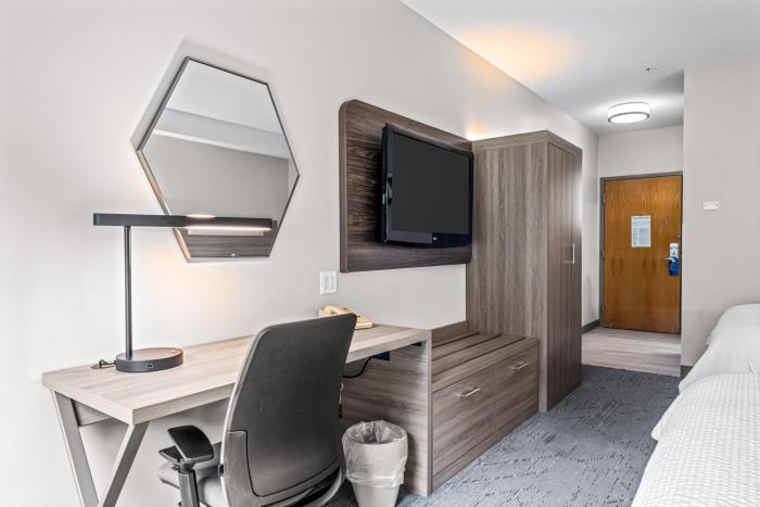 holiday inn express hotel and suites carneys point by ihg