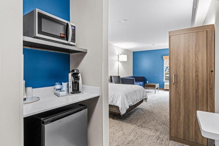 holiday inn express hotel and suites carneys point by ihg