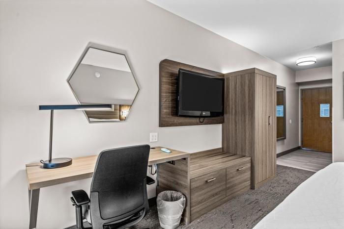 holiday inn express hotel and suites carneys point by ihg