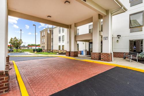 holiday inn express hotel and suites carneys point by ihg