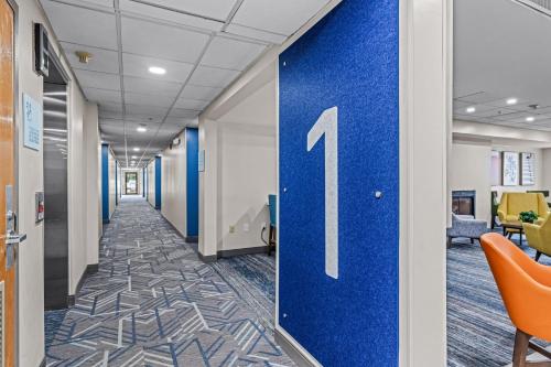 holiday inn express hotel and suites carneys point by ihg
