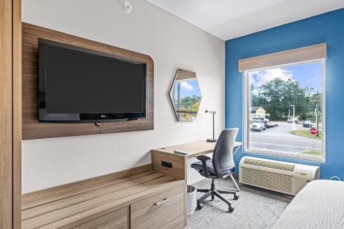 holiday inn express hotel and suites carneys point by ihg