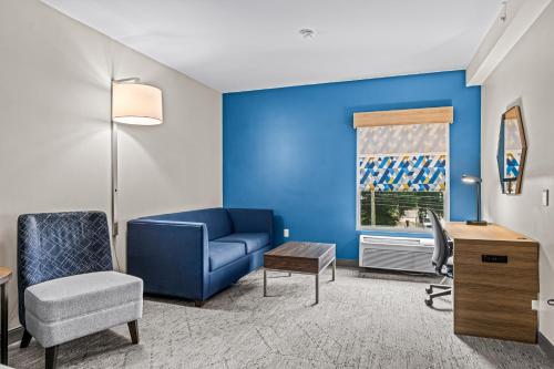 holiday inn express hotel and suites carneys point by ihg