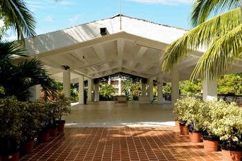 Villas Paraiso,Ixtapa>>Acapulco,3 star