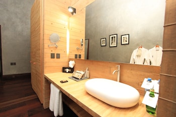 uvence arte hotel parador san juan de dios bou