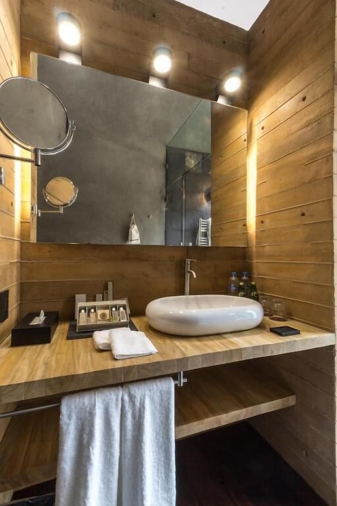 uvence arte hotel parador san juan de dios bou