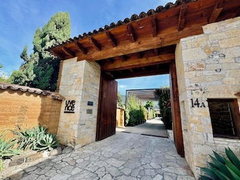 uvence arte hotel parador san juan de dios bou