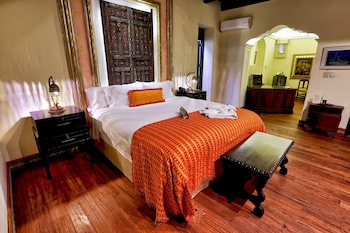pensativo house hotel