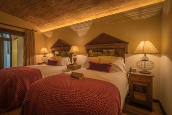 pensativo house hotel