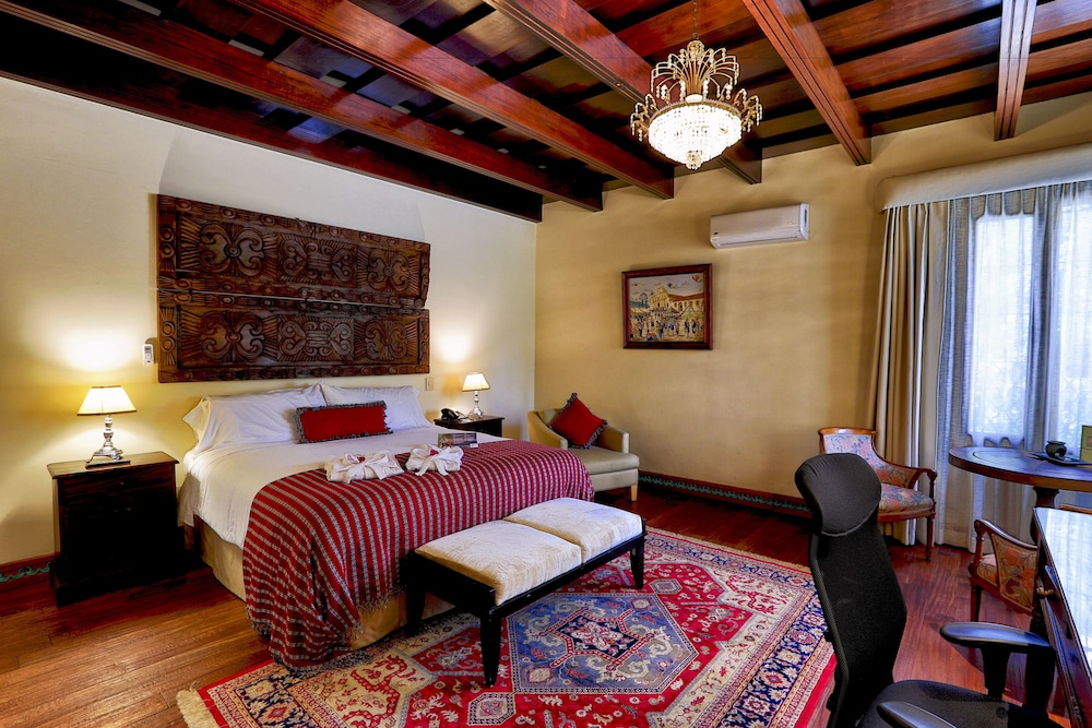 pensativo house hotel