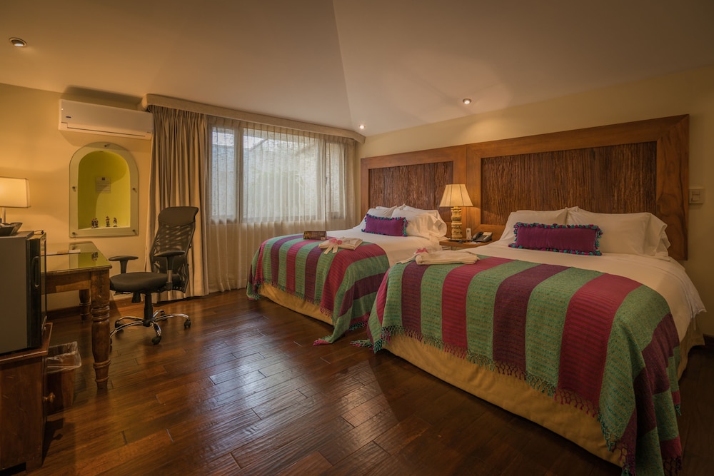 pensativo house hotel