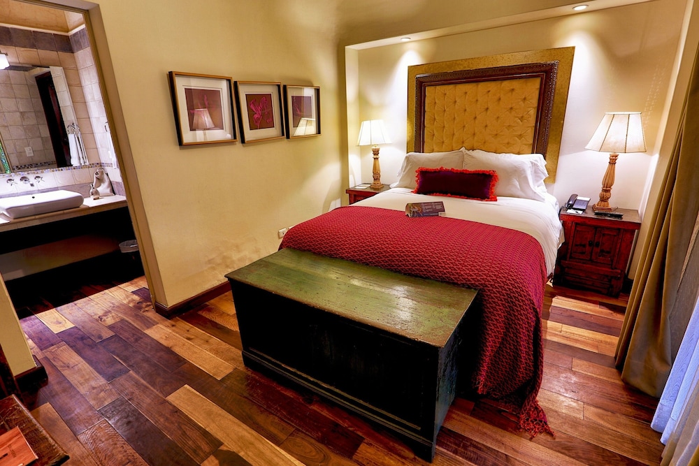 pensativo house hotel