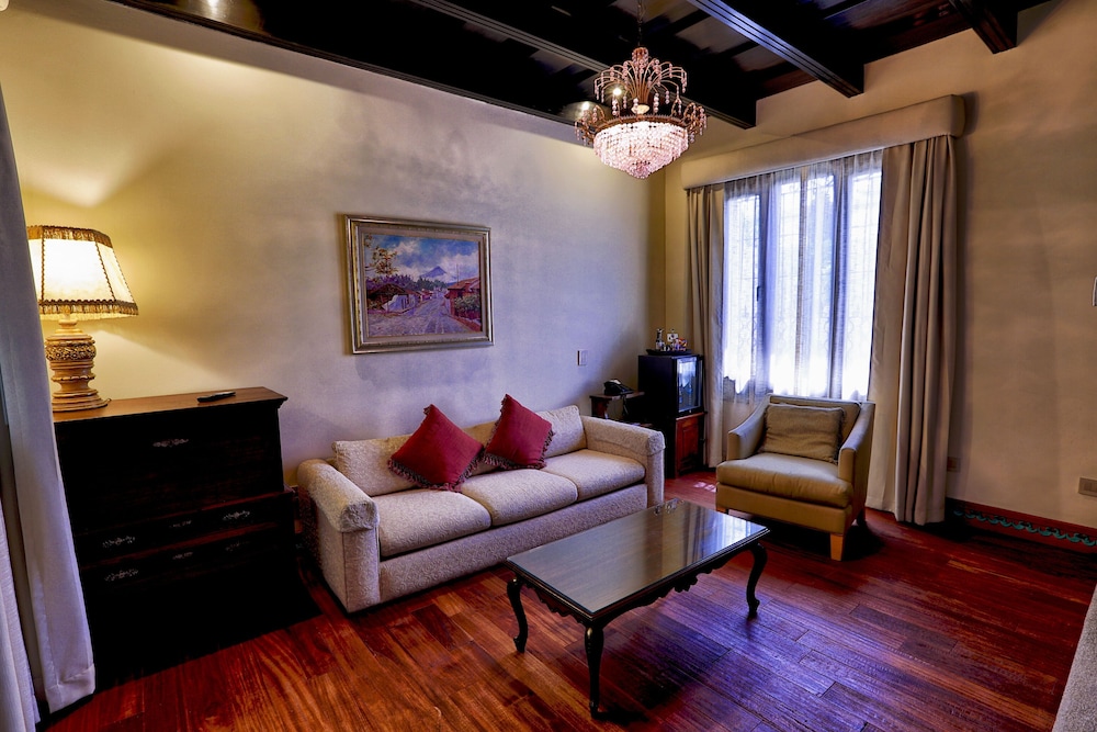 pensativo house hotel