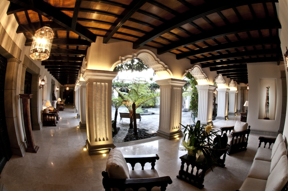 pensativo house hotel