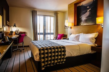 lodge at bristol