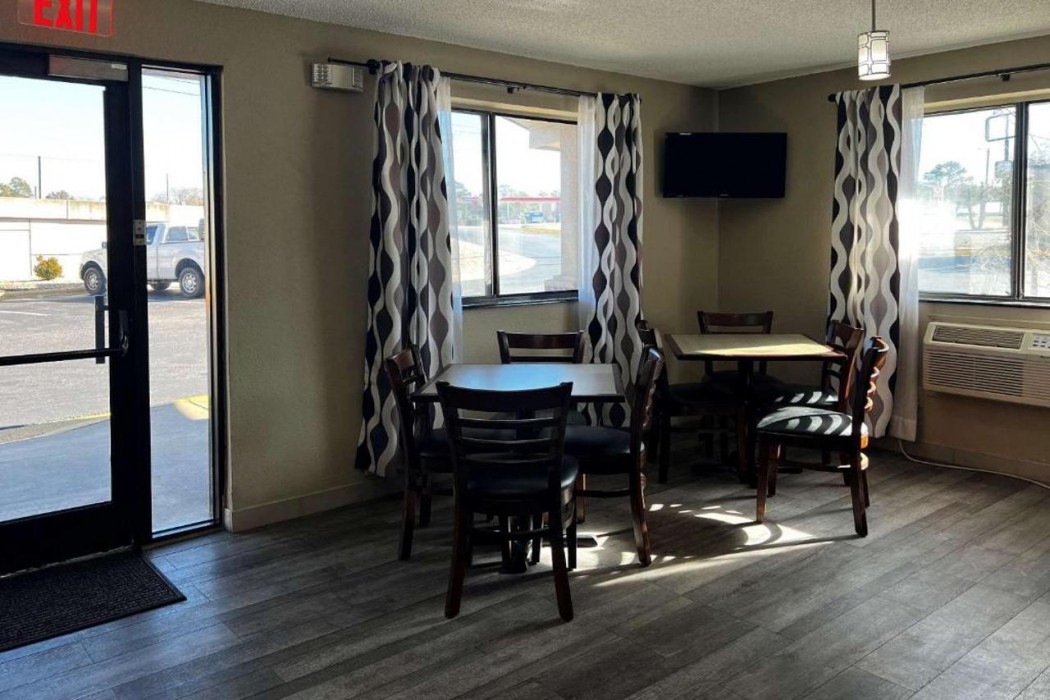 Econo Lodge,Fort Bragg>>Fayetteville,2 star
