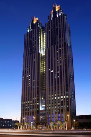 shangri la residences and apartments