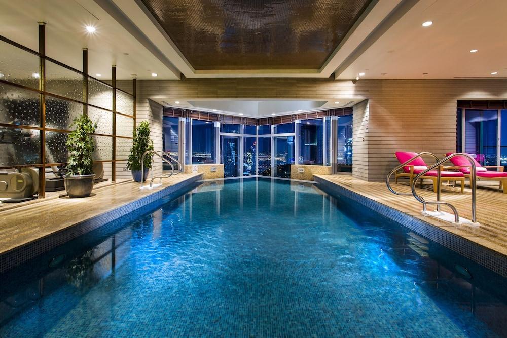 shangri la residences and apartments