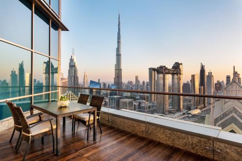 shangri la residences and apartments