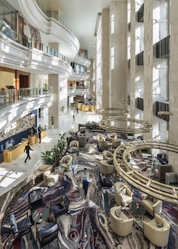 shangri la residences and apartments