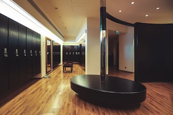 shangri la residences and apartments