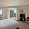 shangri la residences and apartments