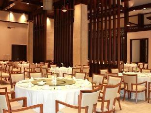 wuzhishan yatai rainforest resort