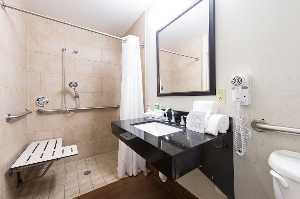 holiday inn express and suites columbia i 26 harbison blvd