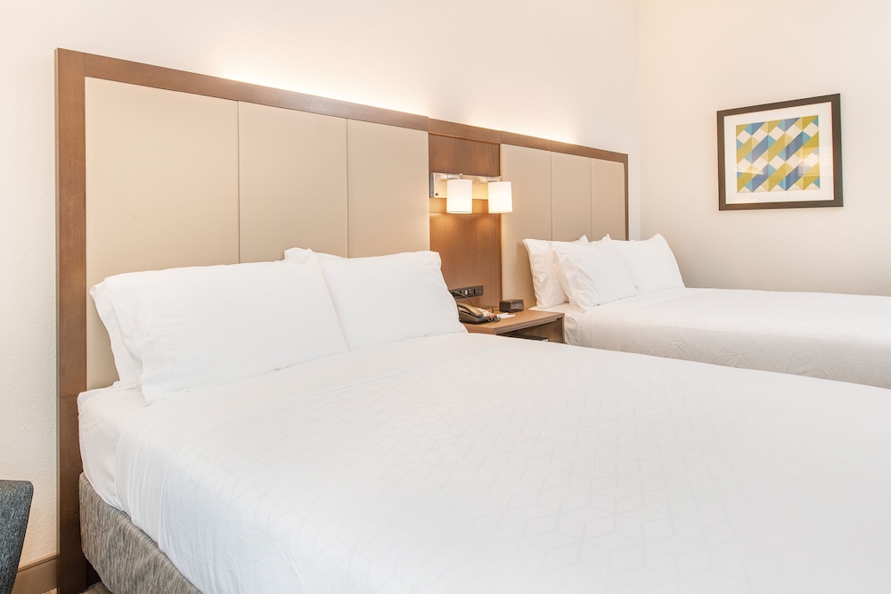 holiday inn express and suites columbia i 26 harbison blvd